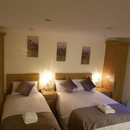 The Armada Inn Баллимони Экстерьер фото