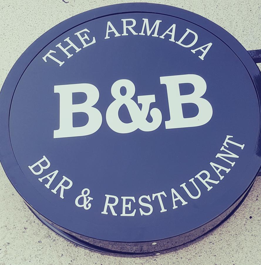 The Armada Inn Баллимони Экстерьер фото